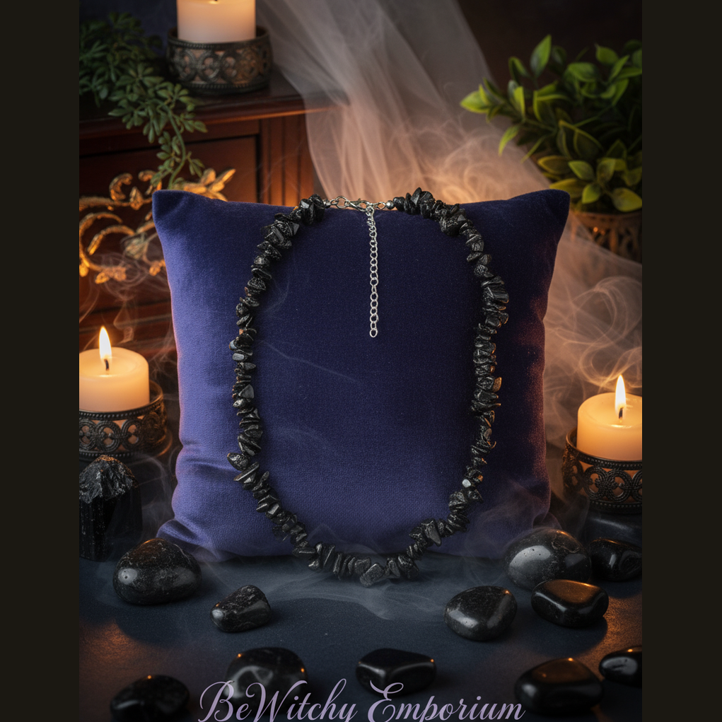 Black Chip Necklace - Luxurious Sanctuary