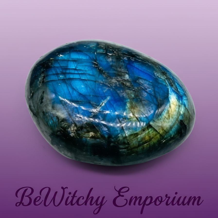 Labradorite Palm Stone - Professional Style