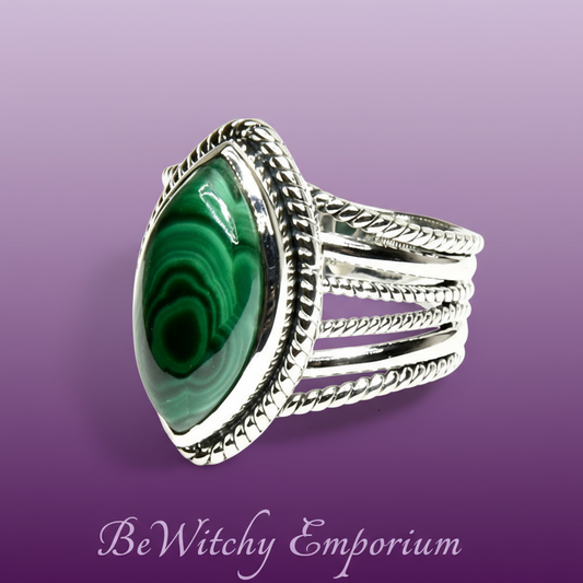 Malachite Silver Ring - Professional Style